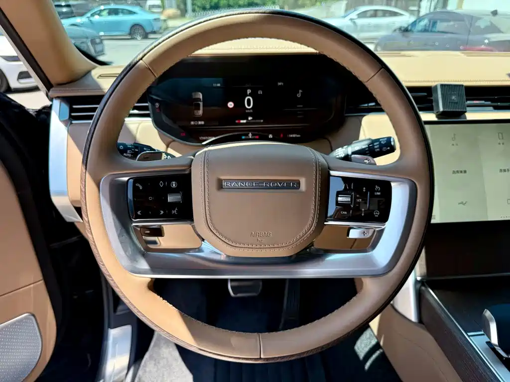 Land Rover Range Rover 2025 — фото 16