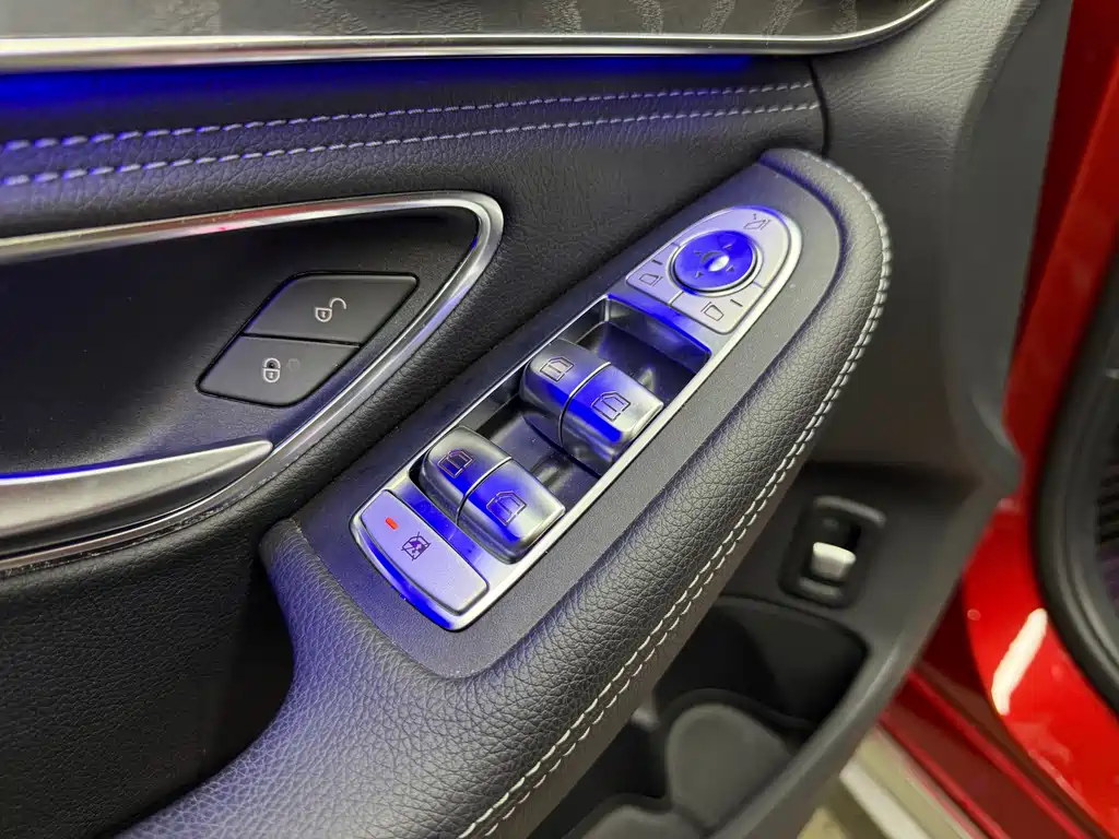 Mercedes-Benz C-Class 2020 — фото 20
