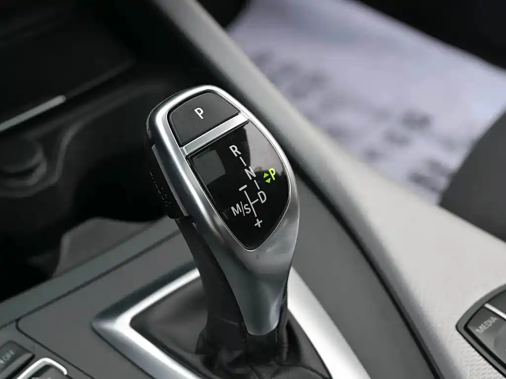 BMW 2 Series 2018 — фото 13