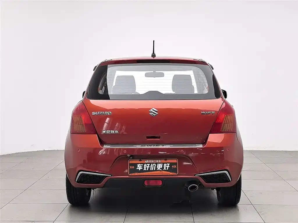 Suzuki Swift 2015 — фото 4