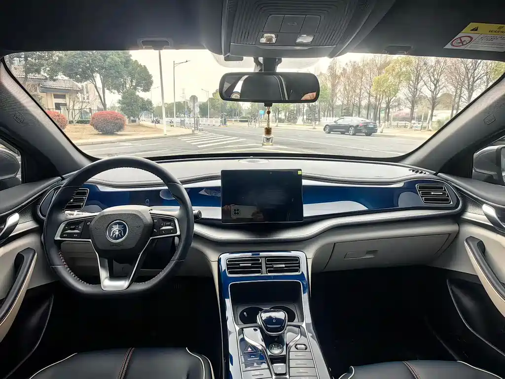 BYD Qin PLUS 2022 — фото 6