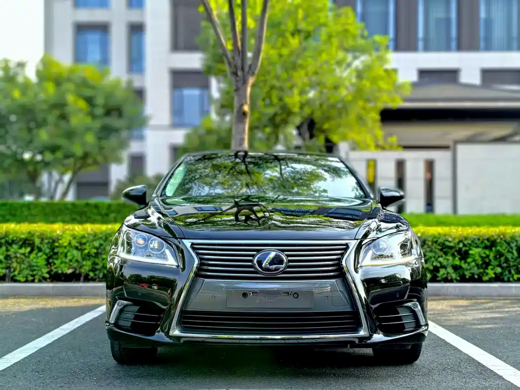 Lexus LS 2014 — фото 2