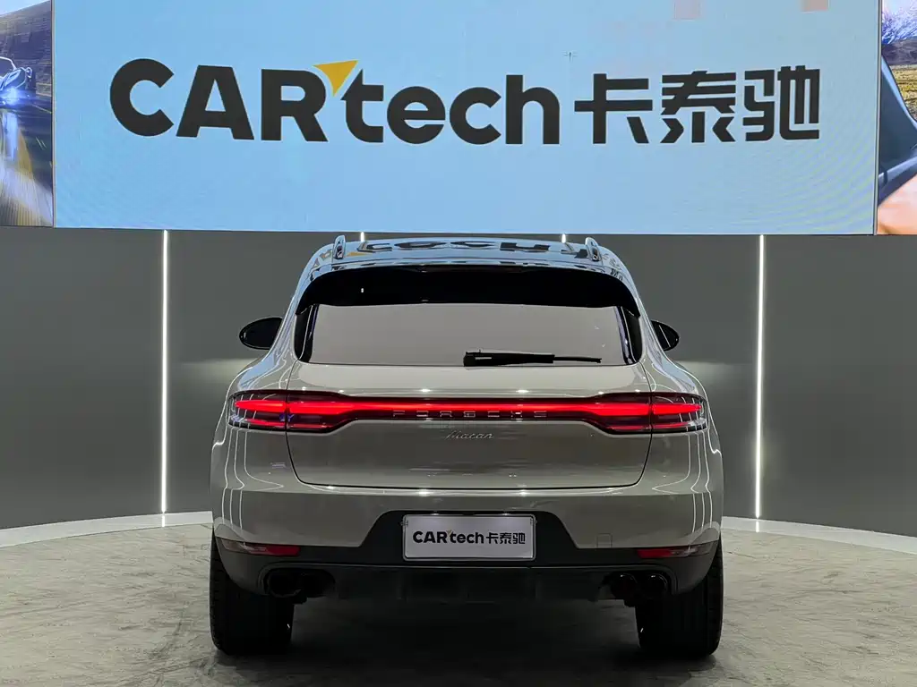 Porsche Macan 2020 — фото 18