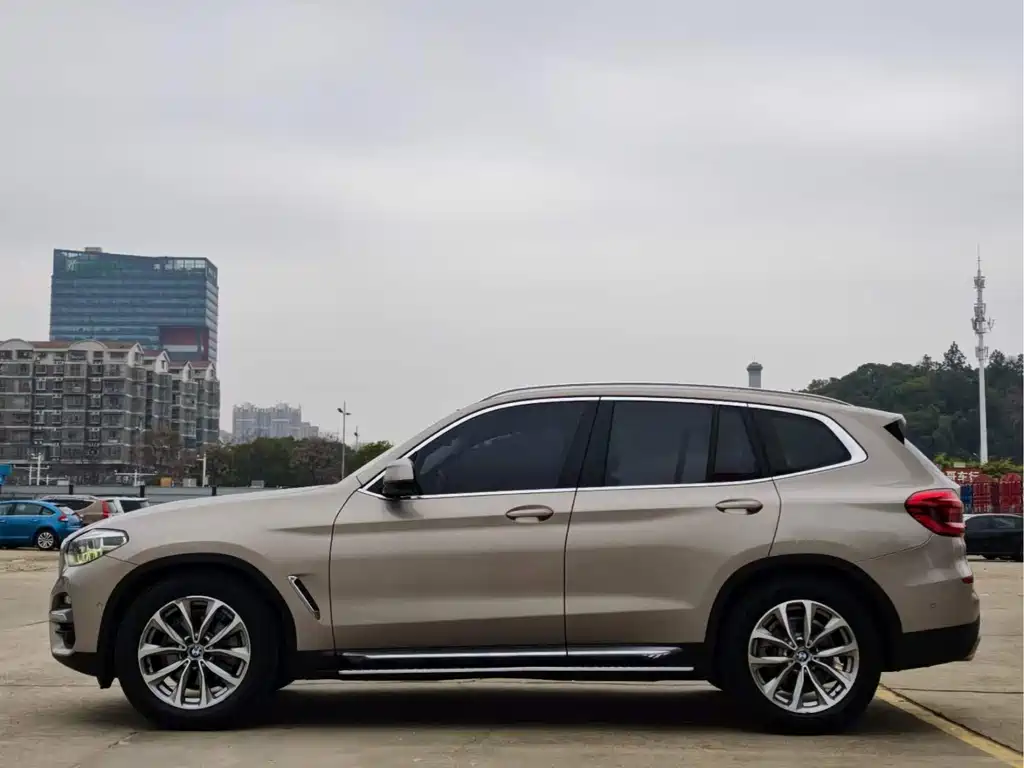 BMW X3 2018 — фото 27