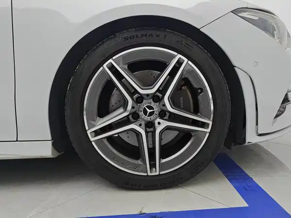 Mercedes-Benz CLA 2020