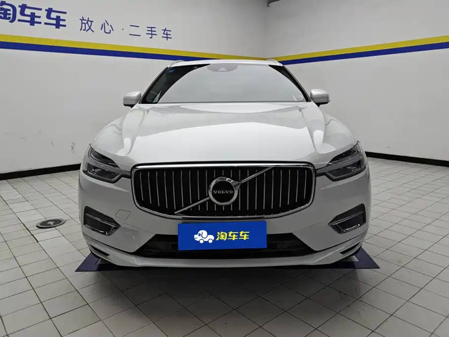 Volvo XC60 2020 — фото 2