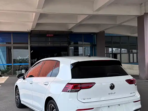 Volkswagen Golf 2022