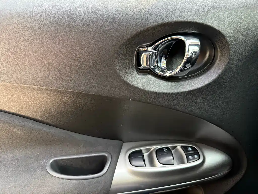 Infiniti ESQ 2019 — фото 17