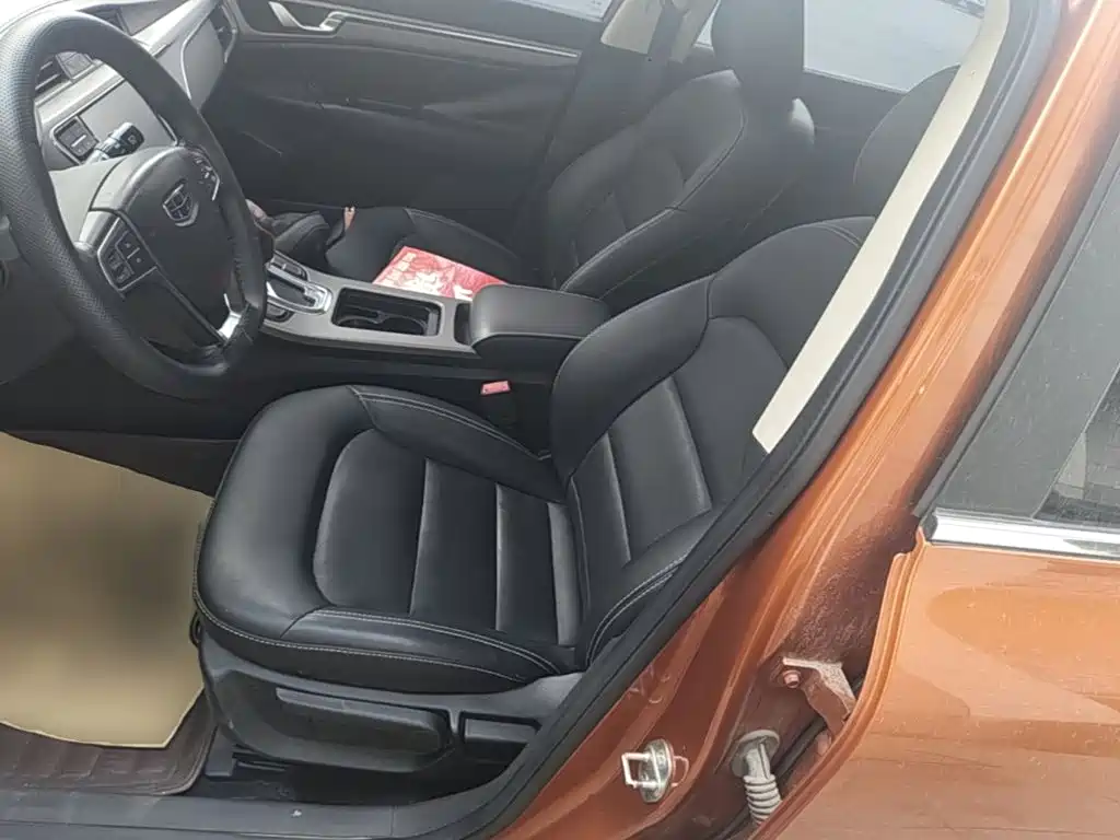 Geely Emgrand GS 2016 — фото 15