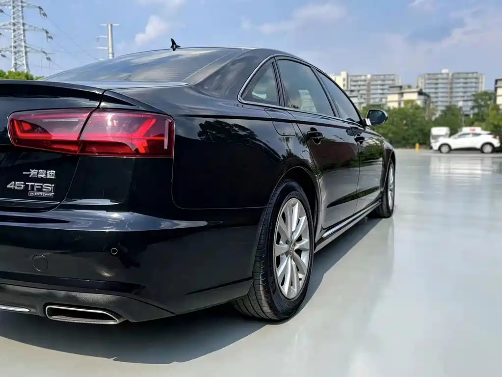 Audi A6L 2016 — фото 8