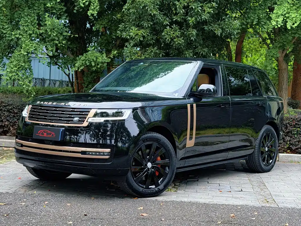 Land Rover Range Rover 2025 — фото 1