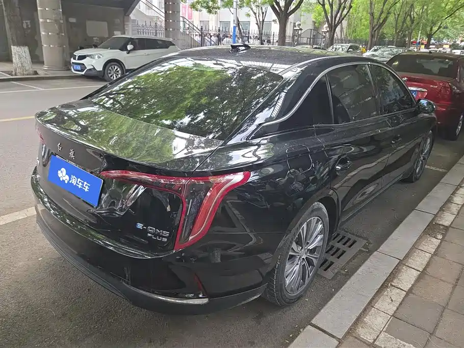 Hongqi E-QM5 2024 — фото 3