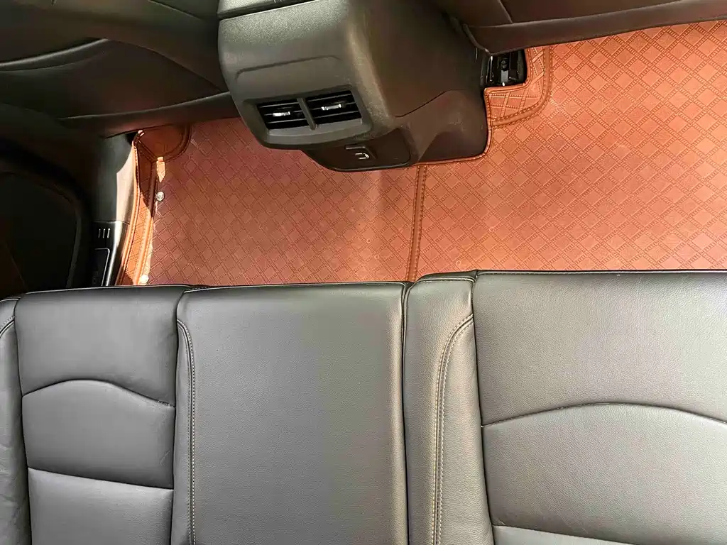 Chevrolet Equinox 2017 — фото 16