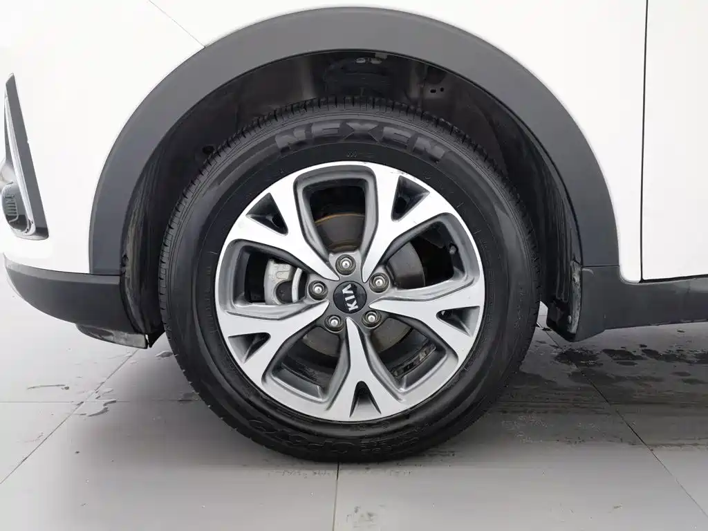 Kia KX3 2017 — фото 17