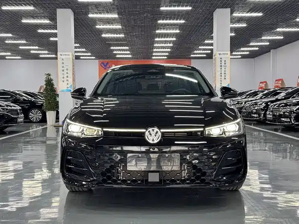 Volkswagen Passat 2025