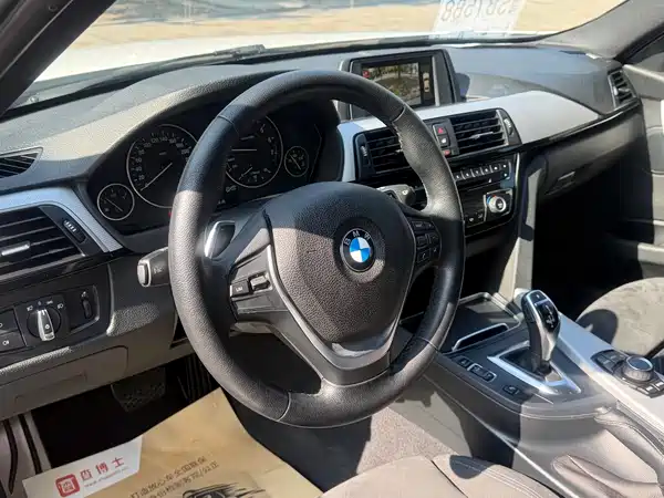 BMW 3 Series 2017