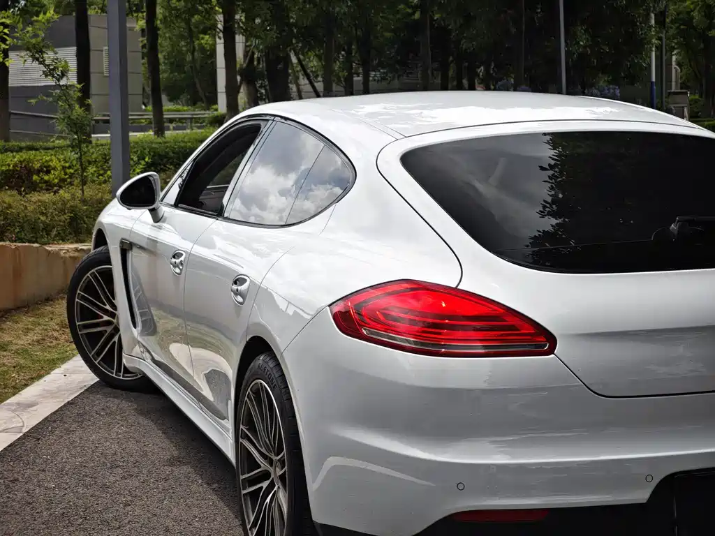 Porsche Panamera 2016 — фото 8