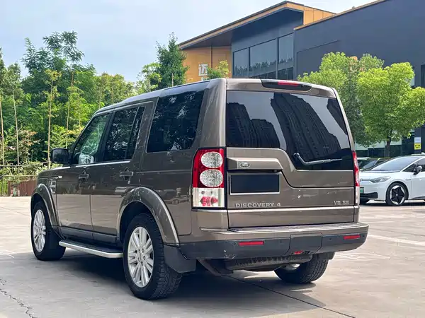 Land Rover Discovery 2012