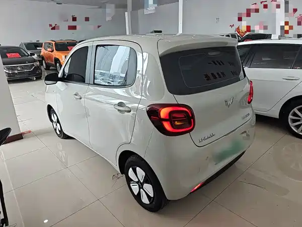 Wuling Hongguang MINIEV 2025