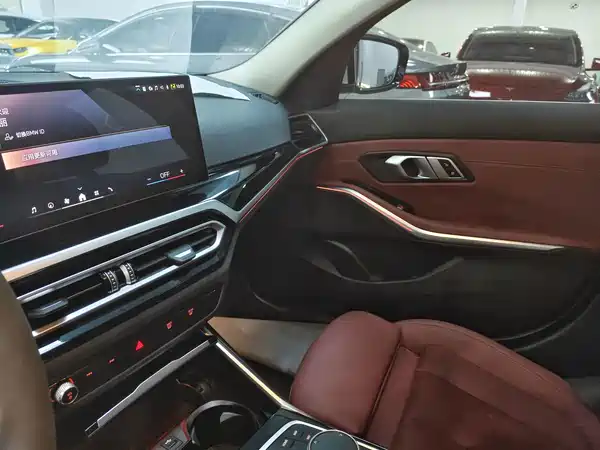 BMW i3 2024