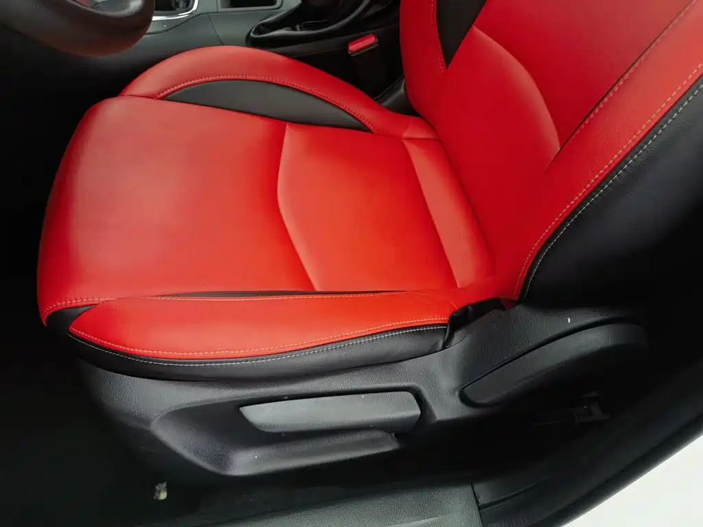 Mazda 3 Axela 2016 — фото 20