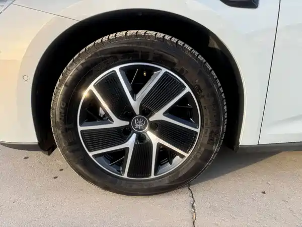 BYD Qin L 2025