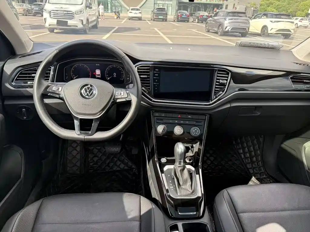Volkswagen T-Roc 2022 — фото 14