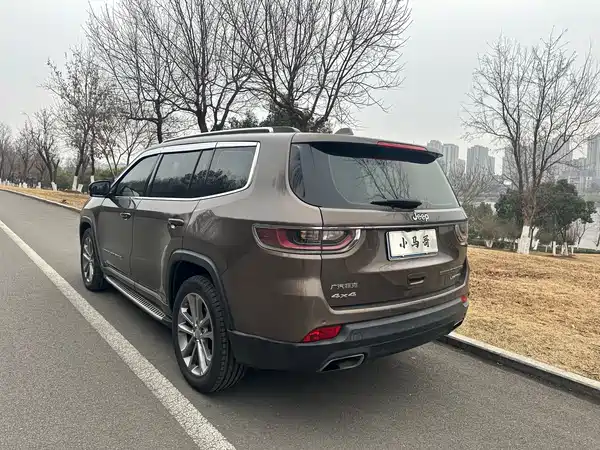 Jeep Grand Commander 2018