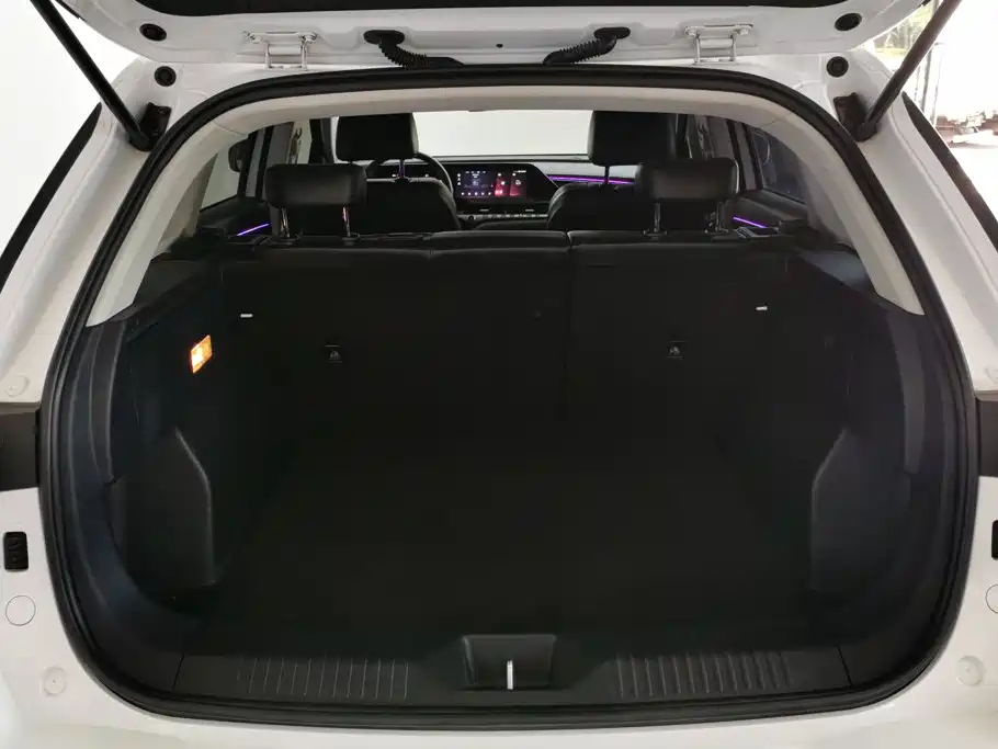 Bestune T55 2022 — фото 4
