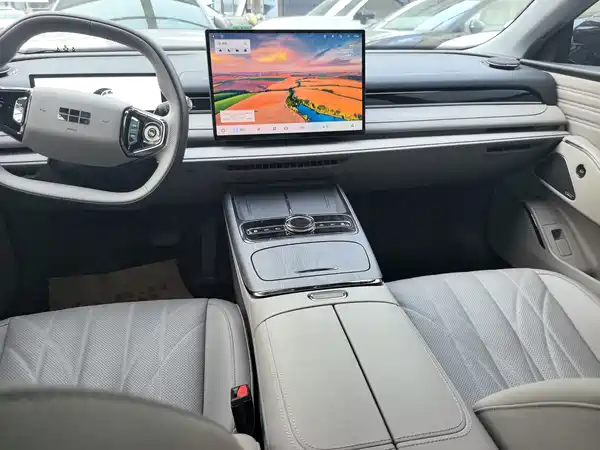 Geely Galaxy Starshine 8 2025