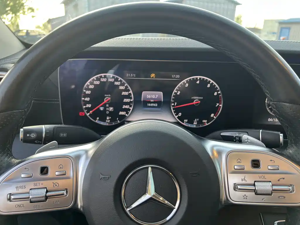 Mercedes-Benz E-Class 2019 — фото 5
