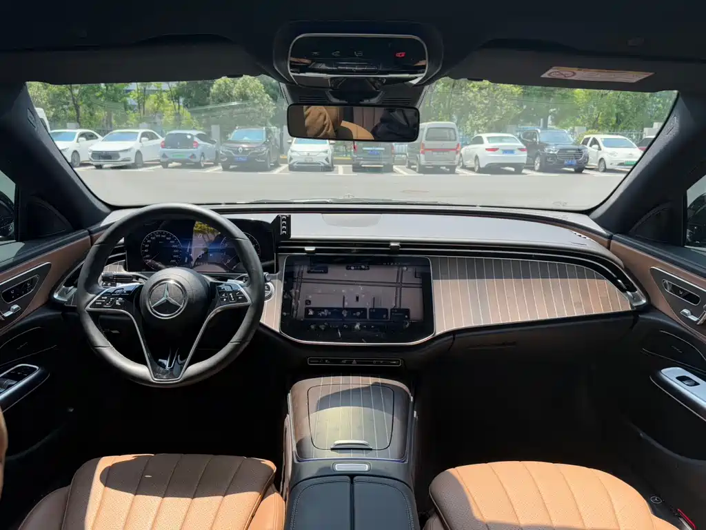 Mercedes-Benz E-Class 2024