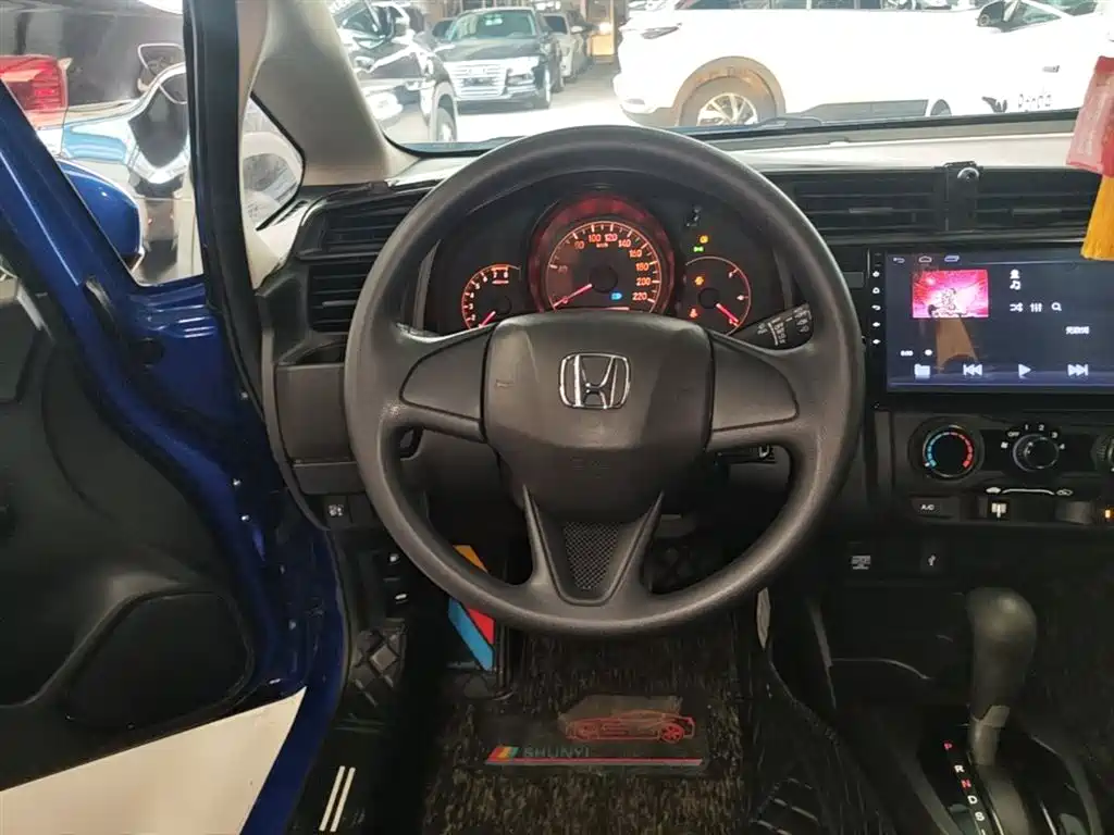 Honda Fit 2019 — фото 11