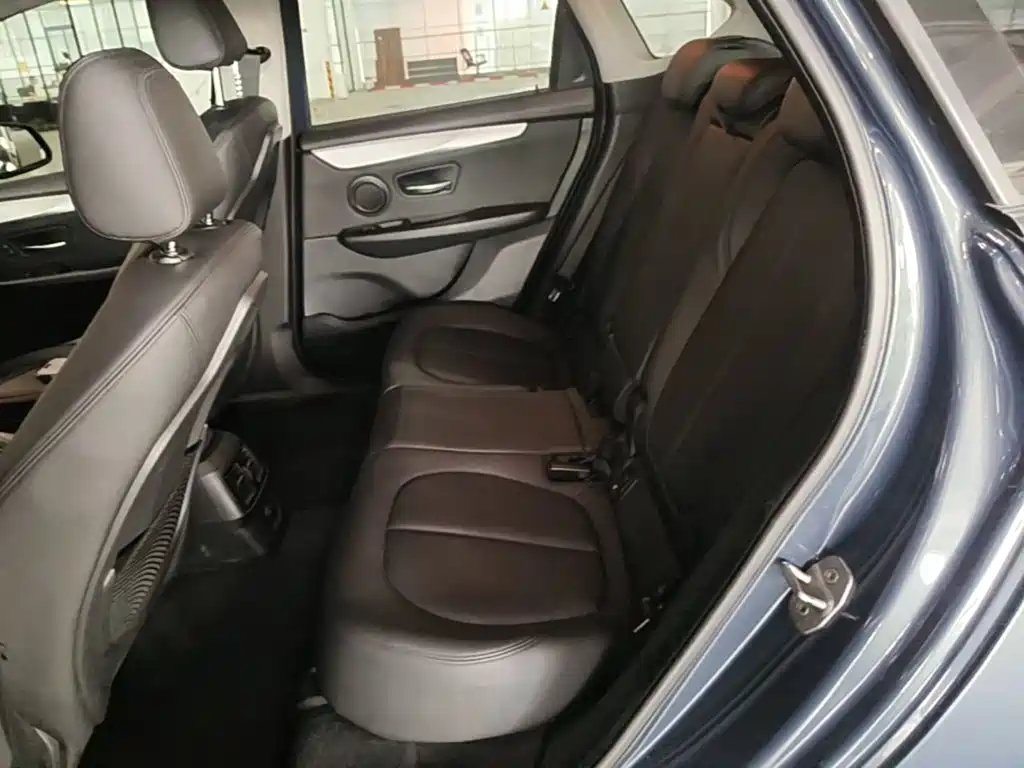 BMW 2 Series Station Wagon 2016 — фото 17