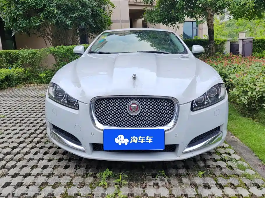 Jaguar XF 2015 — фото 2