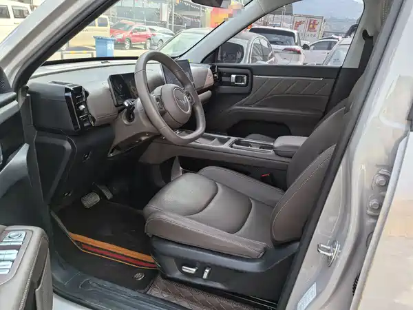 Wuling Starlight 560 New Energy 2025