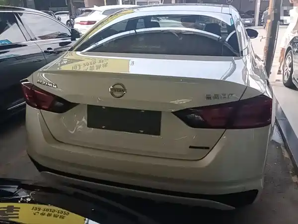 Nissan Teana 2022
