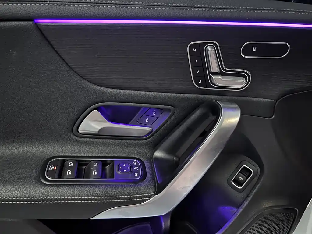 Mercedes-Benz CLA 2020 — фото 13
