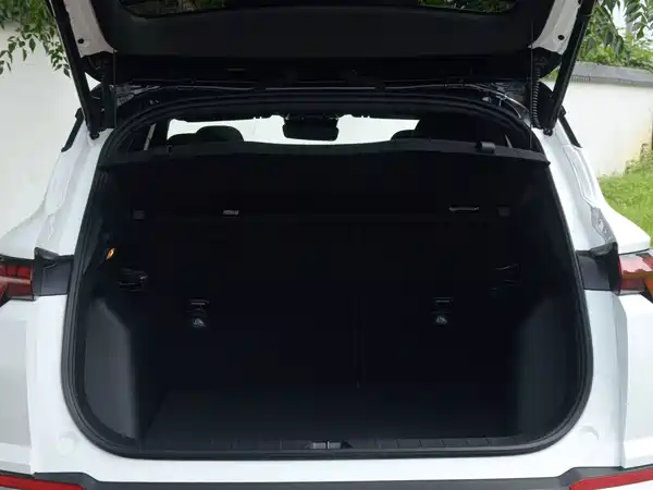 Geely Binyue 2025