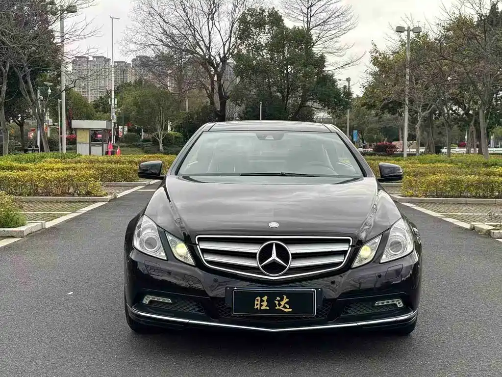 Mercedes-Benz E-Class 2011
