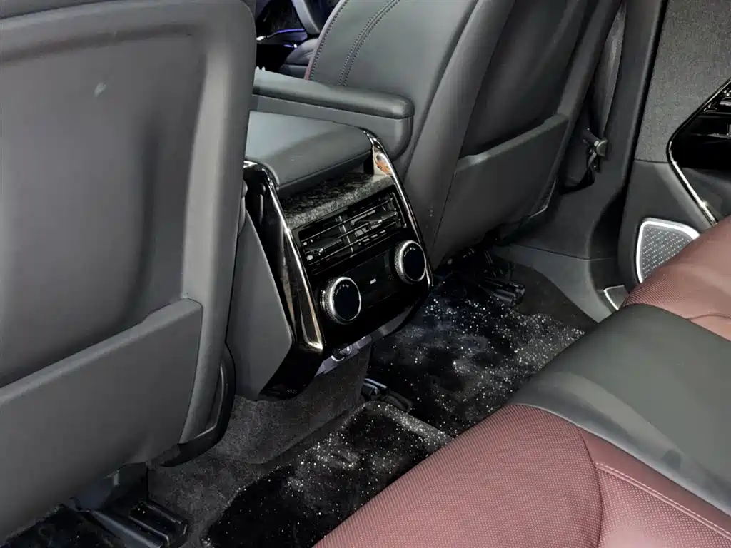 Land Rover Range Rover Sport 2024 — фото 15