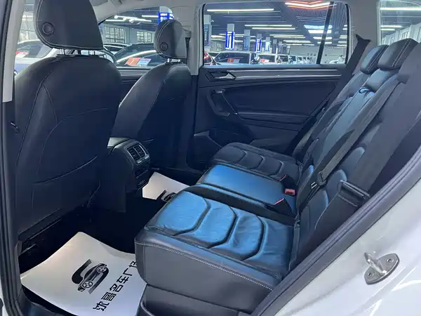 Volkswagen Tiguan L 2021
