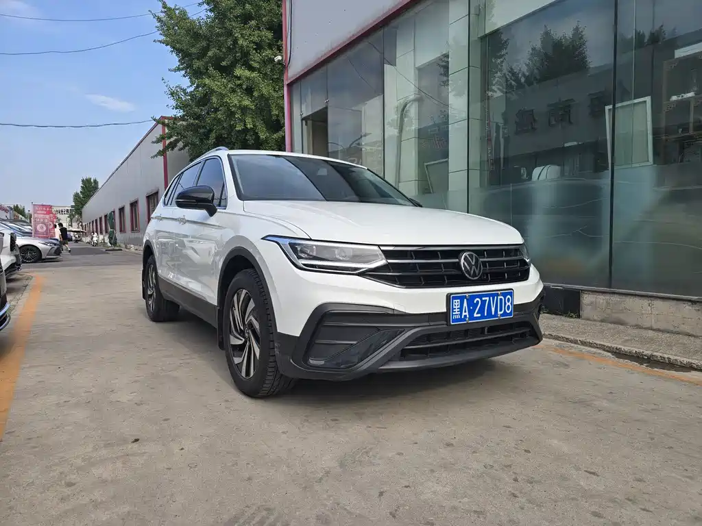 Volkswagen Tiguan L 2025