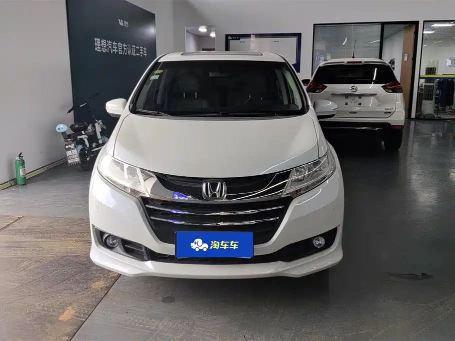 Honda Odyssey 2016 — фото 2