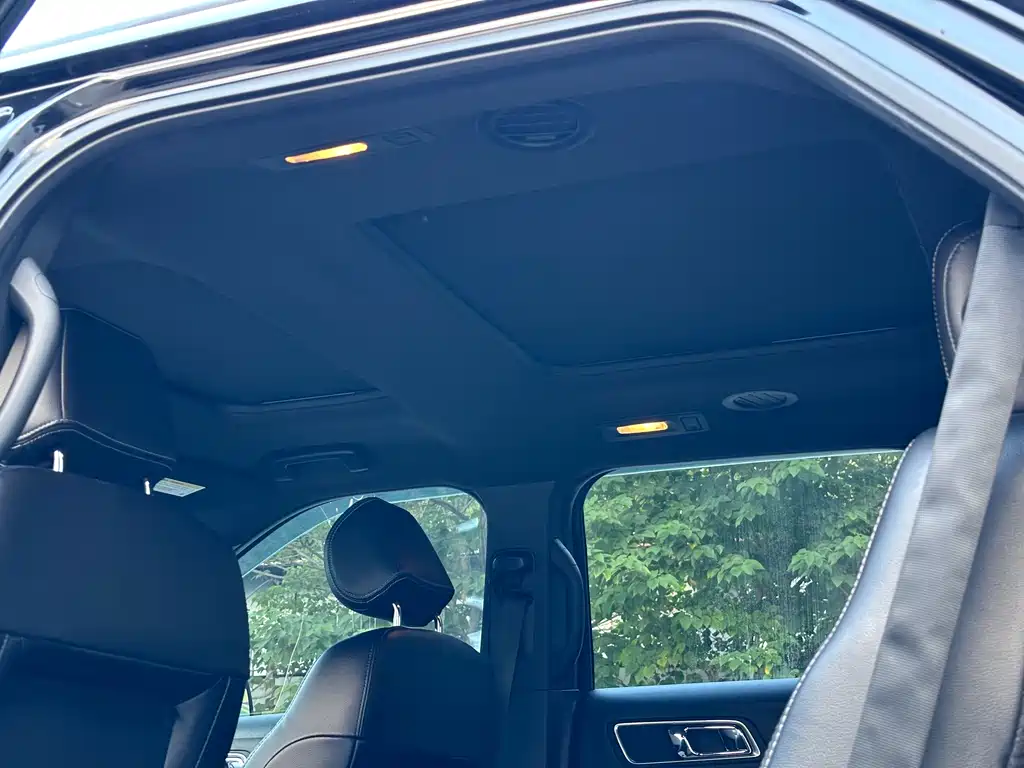 Ford Explorer 2018 — фото 18