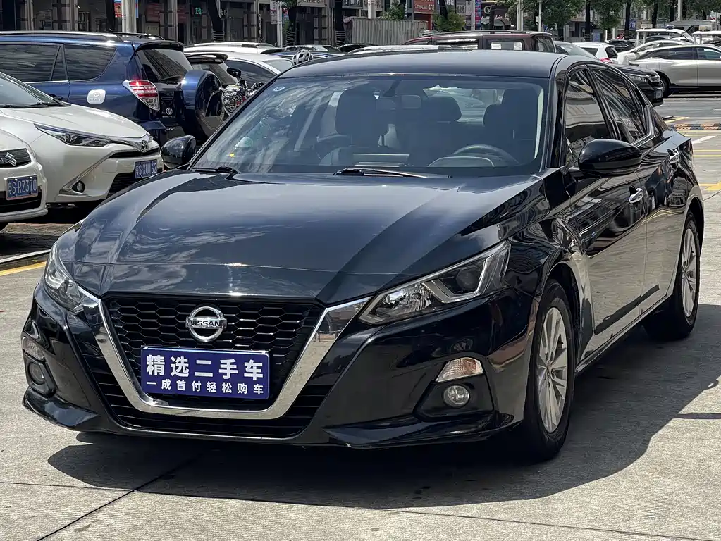 Nissan Teana 2022