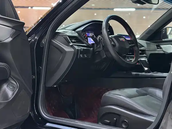 Cadillac CT4 2021