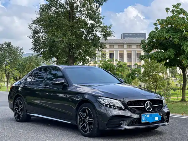 Mercedes-Benz C-Class 2021
