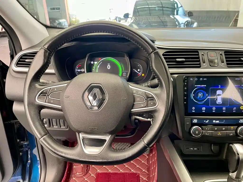 Renault Kadjar 2017 — фото 14