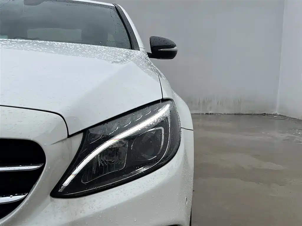 Mercedes-Benz C-Class 2018 — фото 15